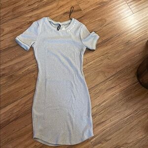 Elegant Gray Ribbed Dress